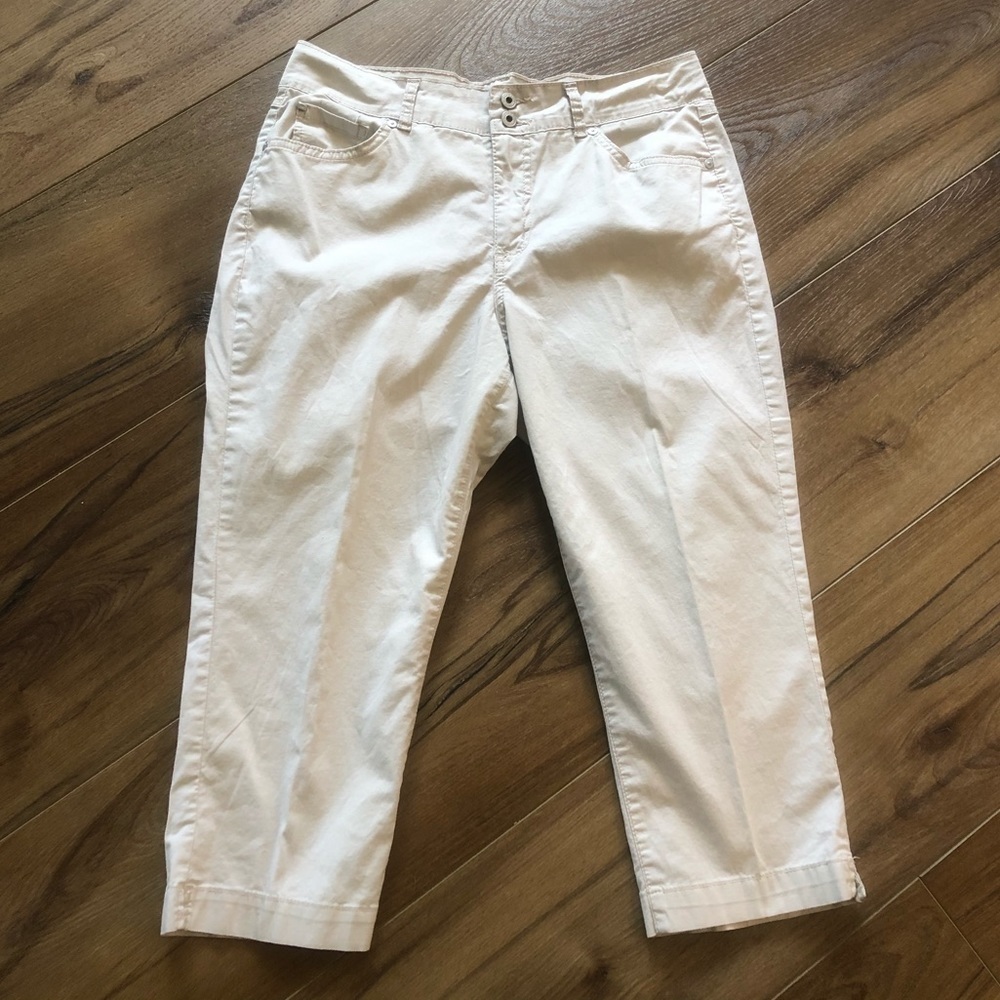 Bandolinoblu Cream Beige Capri Pants Size 10